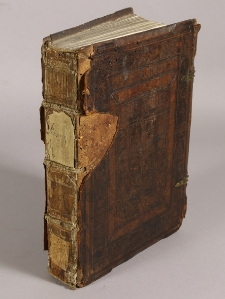 Ephemerides ... , ad annos XV incipientes ab anno Christi MDLIIII. vsq[ue] ad annum MDLXVIII. cum meridiano inclytæ ciuitatis Bononiæ diligentissimè collatæ. : Eiusdem canones usum ipsarum Ephemeridum explicantes, ac mira facilitate declarantes: præterea tractatus de Electionibus, de Mutatione aëris, ac de Reuolutionibus annorum [et]c. His accessit tabula Io. Baptistæ Carelli Placentini, iuxta motum horarium ipsorum Planetarum, in qua singulis horis post meridiem, motus Solis, Lunæ, aliorumq[ue] Planetarum facillimè inueniri possunt. / Nicolai Simi Mathematici Bononiensis